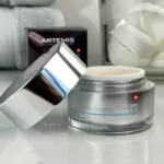 ARTEMIS SKIN SPECIALISTS Re-Firm Neck und Décolleté Creme 5